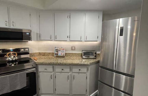Delray Beach Condo | Lux King Bed Suite, Modern Condo Delray Beach. DRClub - 40% Off Fall & Holidays