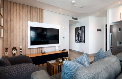Umhlanga Apartment | Lux Oceans 2 Bedroom Apartment in Umhlanga