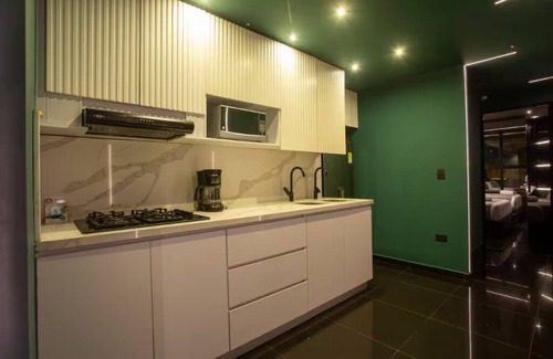 Zona Rosa House | Lux Parque lleras 6brPrivatepool