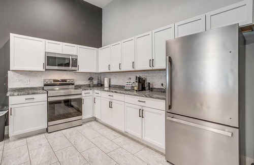 West Dallas House | Lux Private Home I Sleeps 8 I 4 Miles Downtown