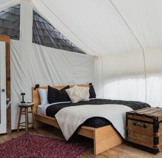 Alberni-Clayoquot Other | Lux Remote Glamping Hideaway