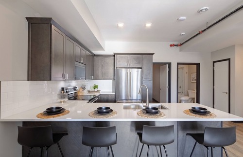 Janesville Apartment | Luxe 1-bedroom Steps from Everything in Downtown Janesville