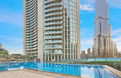 Downtown Dubai Apartment | Luxe 3BR Retreat, Balcony Burj & Fountain Views, Prime Downtown Stay