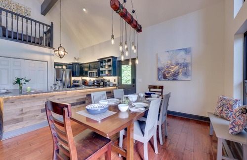 Blairsville House | Luxe Blairsville Cabin with Game Room, Near Hikes