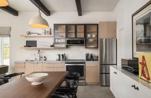 Joshua Tree House | Luxe Boulder Hideaway Mins to JTNP 2 Acres
