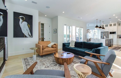 Grayton Beach House | Luxe Doin' Grayt:5⭐! POOL, BIKES & EASY Grayton 🏖️ Access! By Seaside & Dining!