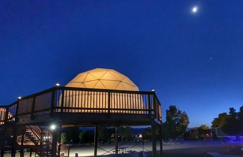 Canon City House | Luxe Glamping Dome Queen Bed Deck Views Near Royal Gorge Bridge & Park