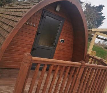Spalding Apartment | Luxe Glamping In A Tiny Home, Adults Only, Dogs Allowed At Delph Bank Glamping Park