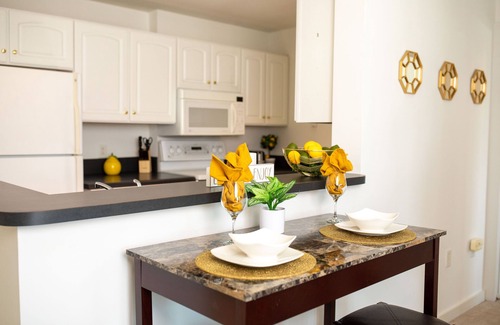 Charlotte Condo | Luxe High Rise Uptown Condo |Free Wi-Fi | Secure Building | Free Parking