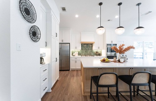 Austin House | Luxe Hill Country Retreat w/Pool & Wedding Venues Nearby - Windwalker Ranch