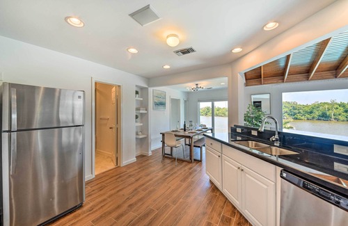 Barrett House | Luxe Houston Home on Riverfront w/Pool & Hot Tub!