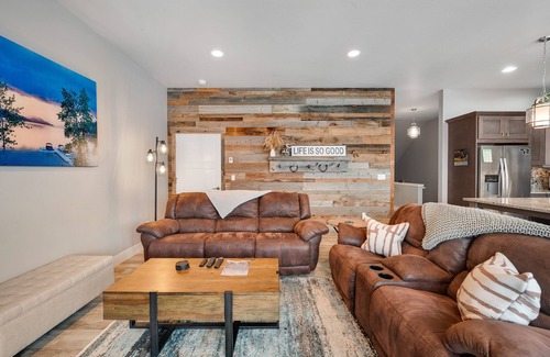 Whitefish Condo | Luxe lakefront condo with stunning view & boat slip - walk to City Beach