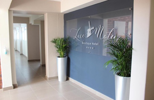 Komani Hotel | Luxe-Molen Boutique Hotel