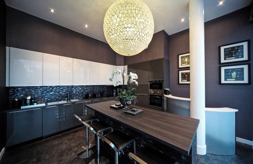 Liverpool City Centre Apartment | Luxe Penthouse Apartment (Sleeps 8)
