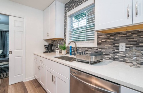 Smyrna House | Luxe Smyrna Home near Braves Stadium