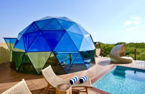 Umm al Quwain Hotel | Luxeglamp