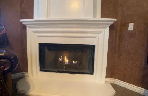 Alessandro Heights House | Luxhome Rooms in Mansion