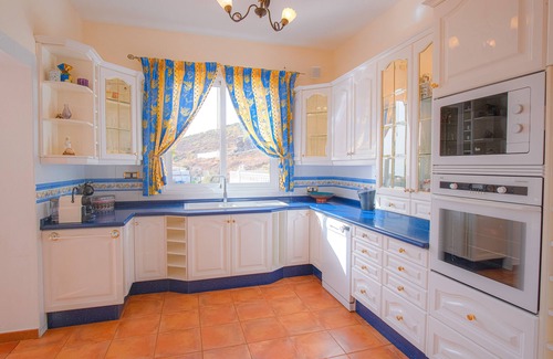 Adeje Villa | Luxry Villa, Apartment &Chalet Heated Private Pool, Cinema,Party Room, Sea Views