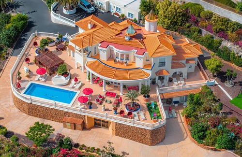 Adeje Villa | Luxry Villa, Apartment &Chalet Heated Private Pool, Cinema,Party Room, Sea Views