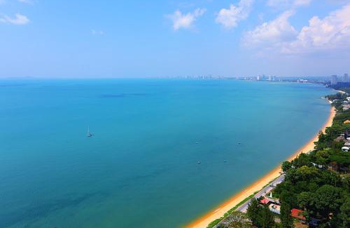 Bang Sare Apartment | LuxSL LuxuryStyleofLife 4