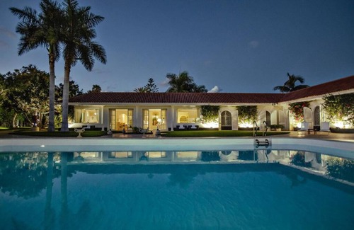 Campo Internacional Maspalomas Villa | Luxury villa with pool in Maspalomas 14 pax GYM, JACUZZI and PADEL COURT