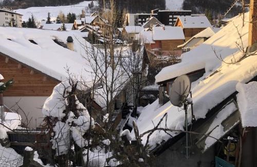 La Salle-les-Alpes Apartment | Luxueux Chalet 10 Pers, 5 Ch, 2 Sdb, Jardin, Proche Pistes - Serre Chevalier Villeneuve - FR-1-762-48