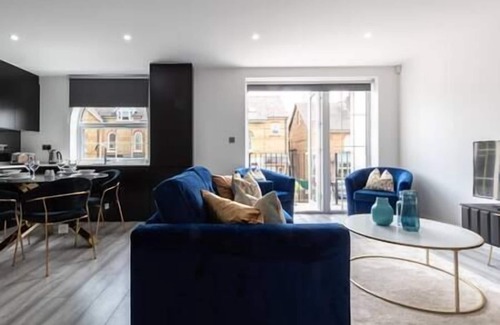 Staines Apartment | Luxurious 1 Bedroom Apartment