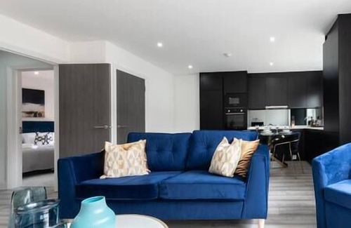Staines Apartment | Luxurious 1 Bedroom Apartment