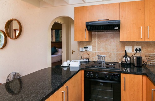 Lone Hill Apartment | Luxurious 1 Bedroom Furnished Loft apartment