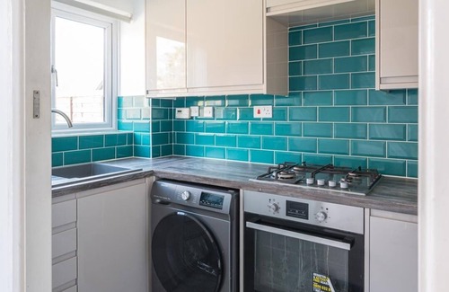 Dartford House | Luxurious 2-Bed House in Dartford