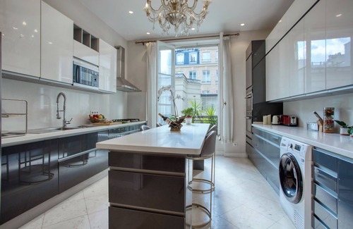 Faubourg-du-Roule Apartment | Luxurious 200m² 5BR Champs Elysées 1min - Rare Gem