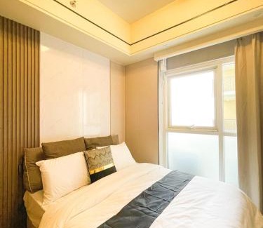Tambo Apartment | Luxurious 2BR with Manila Bay Sunset II 6pax