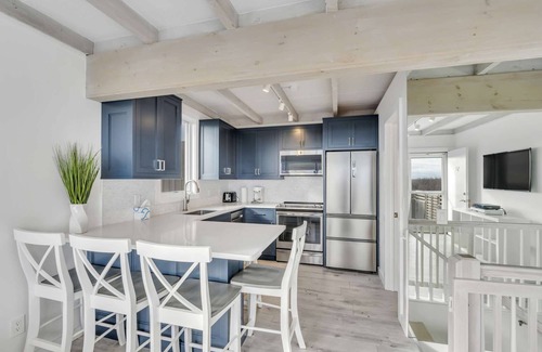 Napeague Cottage | Luxurious 3 BR Cottage w/Ocean View Balcony