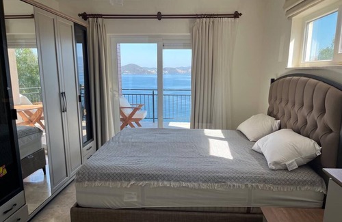 Bogazici Villa | Luxurious 3-Story Seaside Villa with Mesmerizing Sea Views - Book Now!
