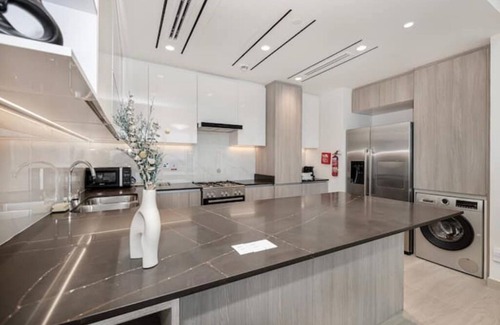 Jumeirah Lake Towers Apartment | Luxurious 3Bedroom Apartment