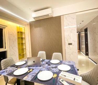 Tambo Apartment | Luxurious 3BR in Manila Bay across Okada II 12pax