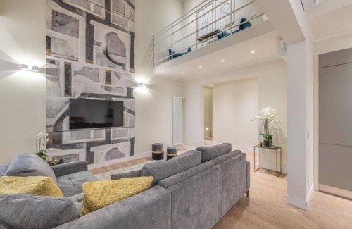 San Giovanni Apartment | Luxurious 4-Bedroom Apartment in Florence’s Historic Heart