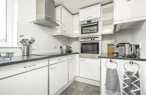 Island Gardens Apartment | Luxurious 5-star apartment next to the River Thames near Central London!