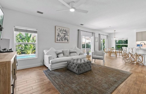 Egret Landing House | Luxurious 5bed Jupiter house near beaches