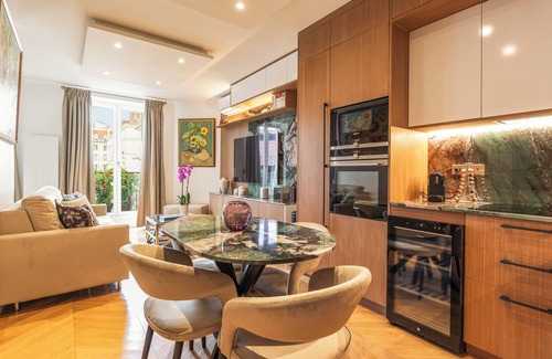 6th Arrondissement Apartment | Luxurious air-conditioned apartment Jade