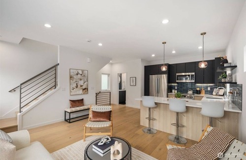 Alki House | Luxurious Alki Beach Townhome: Steps to the Shore. Pet-Friendly!