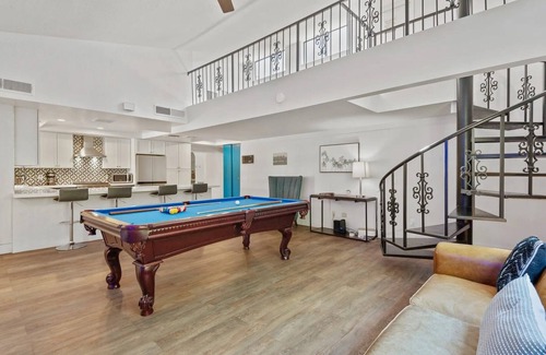 Palm Springs House | Luxurious and Comfortable House in Palm Springs