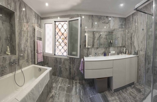 Latte Apartment | Luxurious apartment with breathtaking views of Italian Riviera.