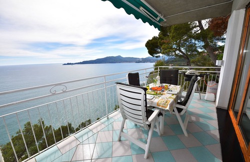 Chiavari Apartment | Luxurious apartment w/spectacular view! Relax, enjoy, it's all inclusive.