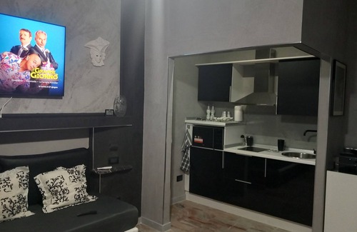 Palmi House | Luxurious B&B Junior Suite Black room