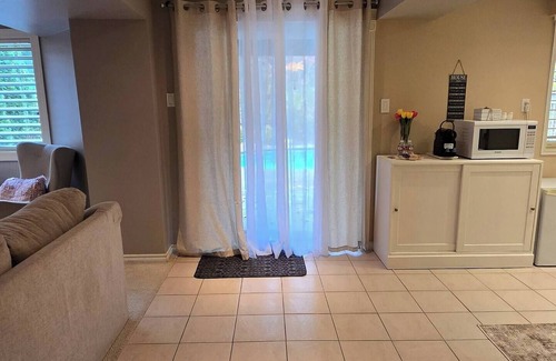 Meadowvale Village Apartment | Luxurious Basement Apartment with Pool