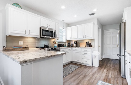 Avalon Beach Estates House | Luxurious Beach House with Community Heated Pool & Pickleball+Golf Cart