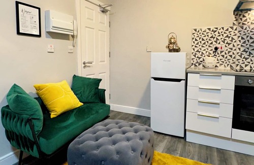 Birmingham City Centre Apartment | Luxurious City Studio