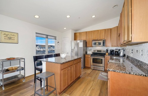 Bethany Beach House | Luxurious coastal getaway w/magnificent bay views, beach access, pool, and WIFI