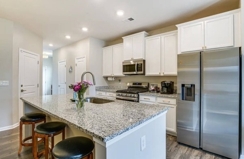 Conestee House | Luxurious convenient Greenville townhome